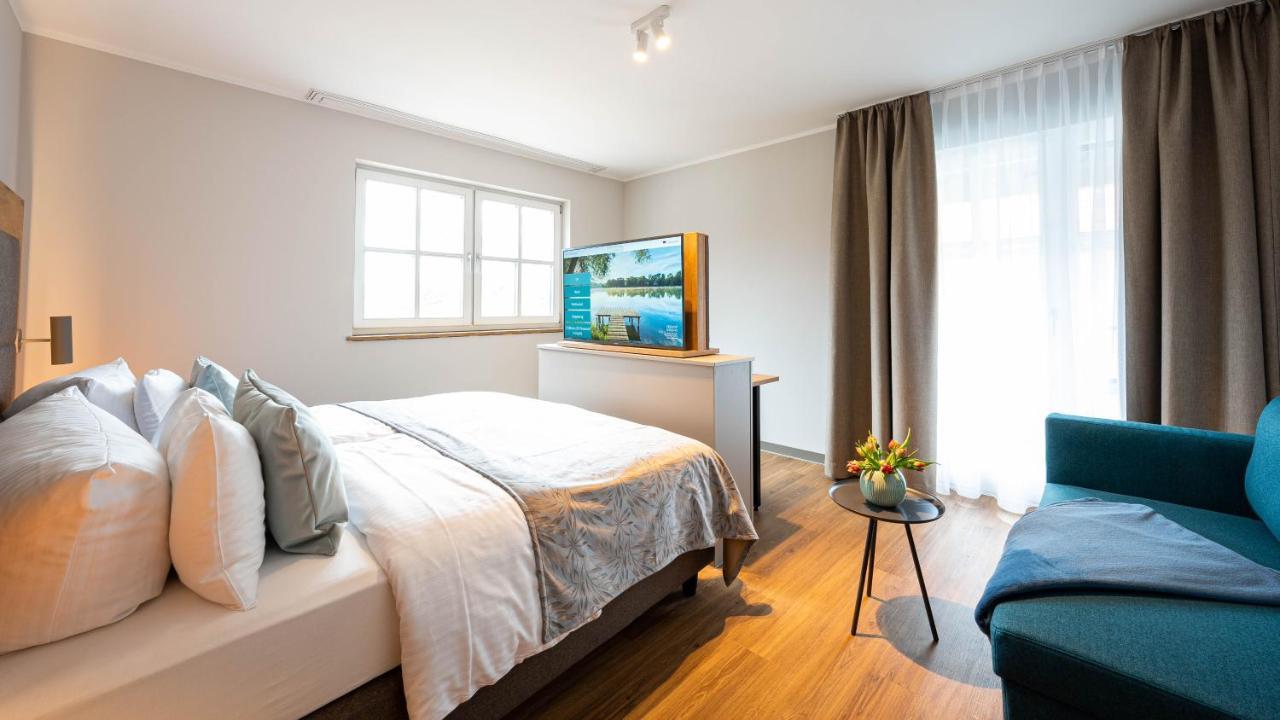 Sopherl Am See - Fruehstueck Auf Der Seeterrasse, Sehr Ruhig Und Wunderschoen Am See, 3 Minuten Nach Oberpfaffenhofen, Viele Radtouren, Restaurants & Cafes In Der Umgebung Wessling Ngoại thất bức ảnh