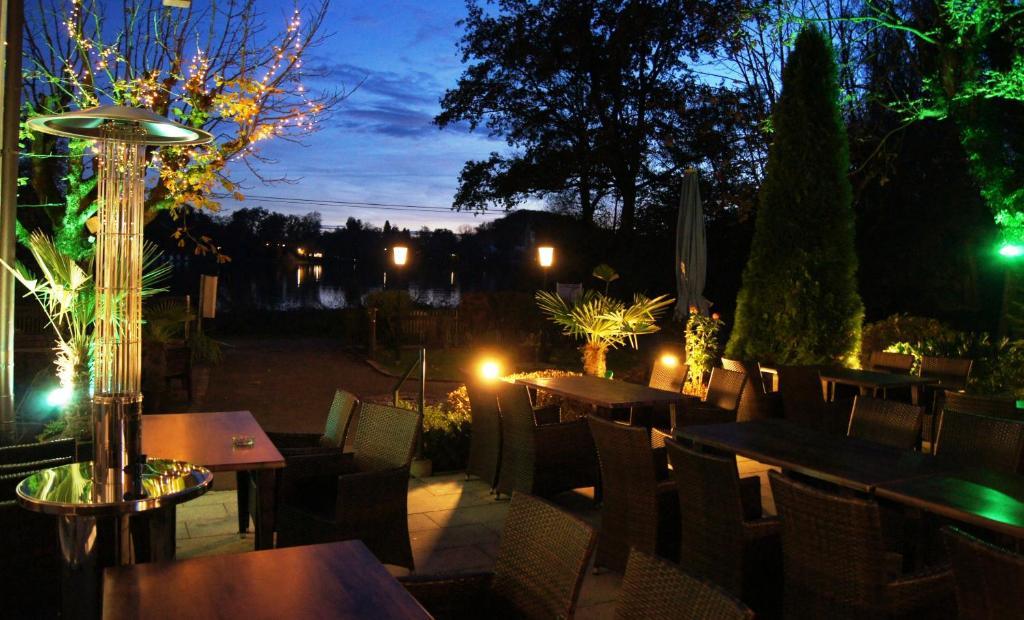 Sopherl Am See - Fruehstueck Auf Der Seeterrasse, Sehr Ruhig Und Wunderschoen Am See, 3 Minuten Nach Oberpfaffenhofen, Viele Radtouren, Restaurants & Cafes In Der Umgebung Wessling Ngoại thất bức ảnh