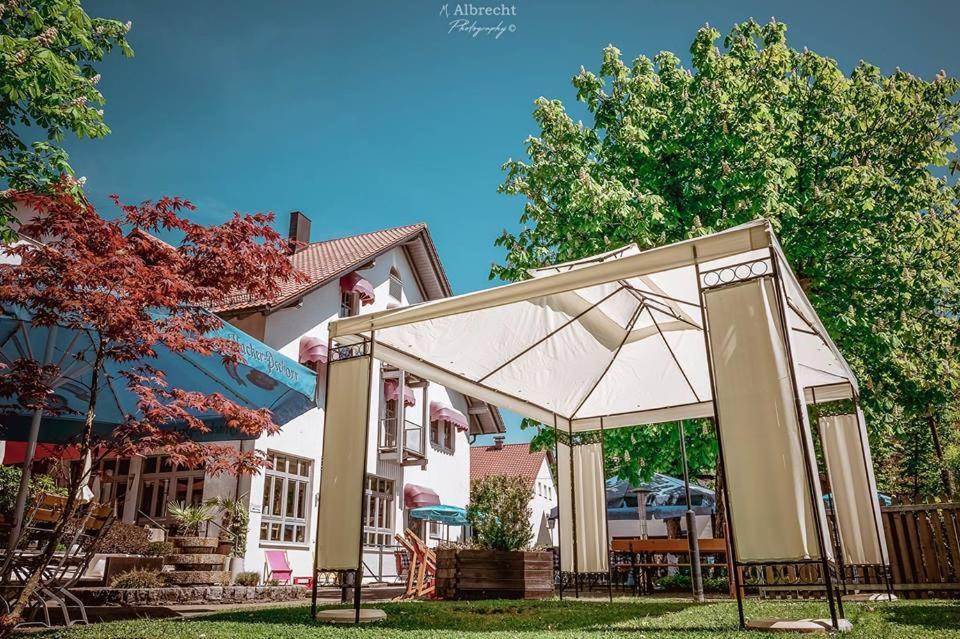 Sopherl Am See - Fruehstueck Auf Der Seeterrasse, Sehr Ruhig Und Wunderschoen Am See, 3 Minuten Nach Oberpfaffenhofen, Viele Radtouren, Restaurants & Cafes In Der Umgebung Wessling Ngoại thất bức ảnh